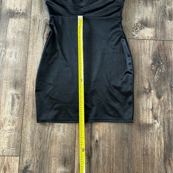 Windsor Junior Women’s Black Satin Mini Dress Draped Sweetheart Cocktail Size L - Picture 11 of 13